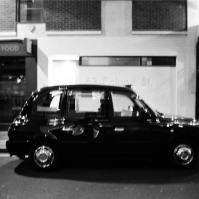 #09/36 - Damaged London Taxi